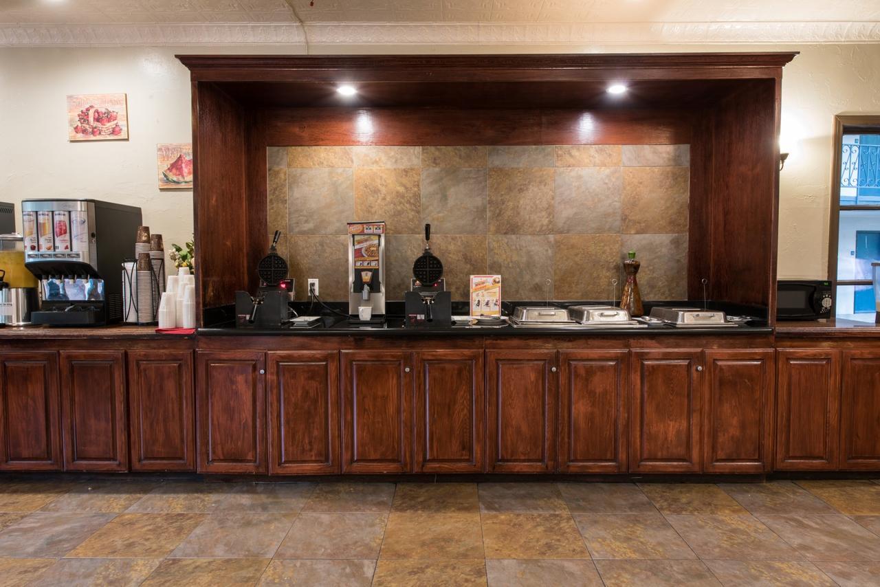 Hotel Vanllee Covina