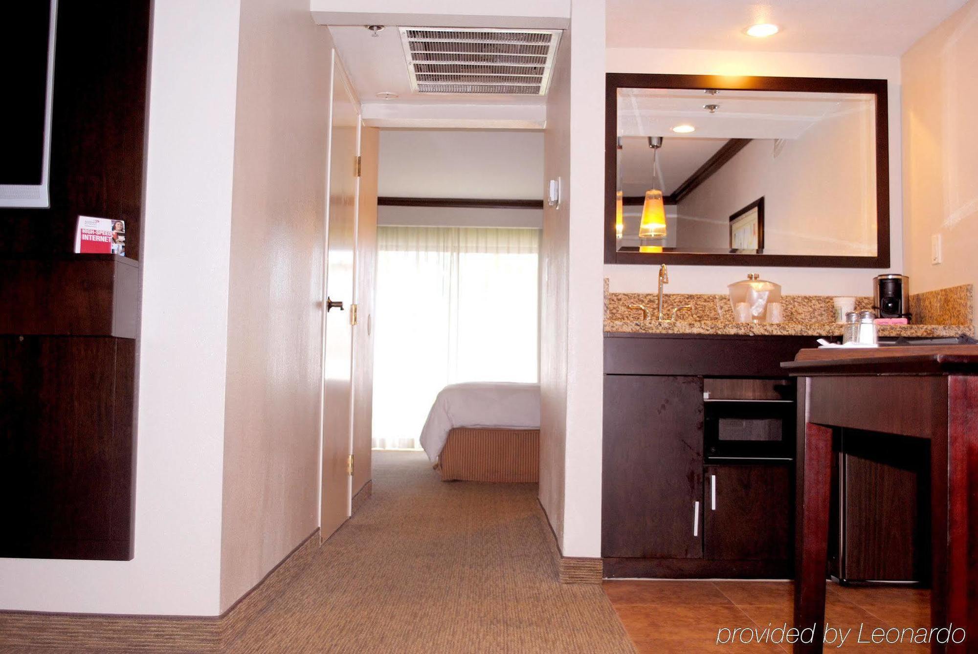 Vanllee Hotel 3*